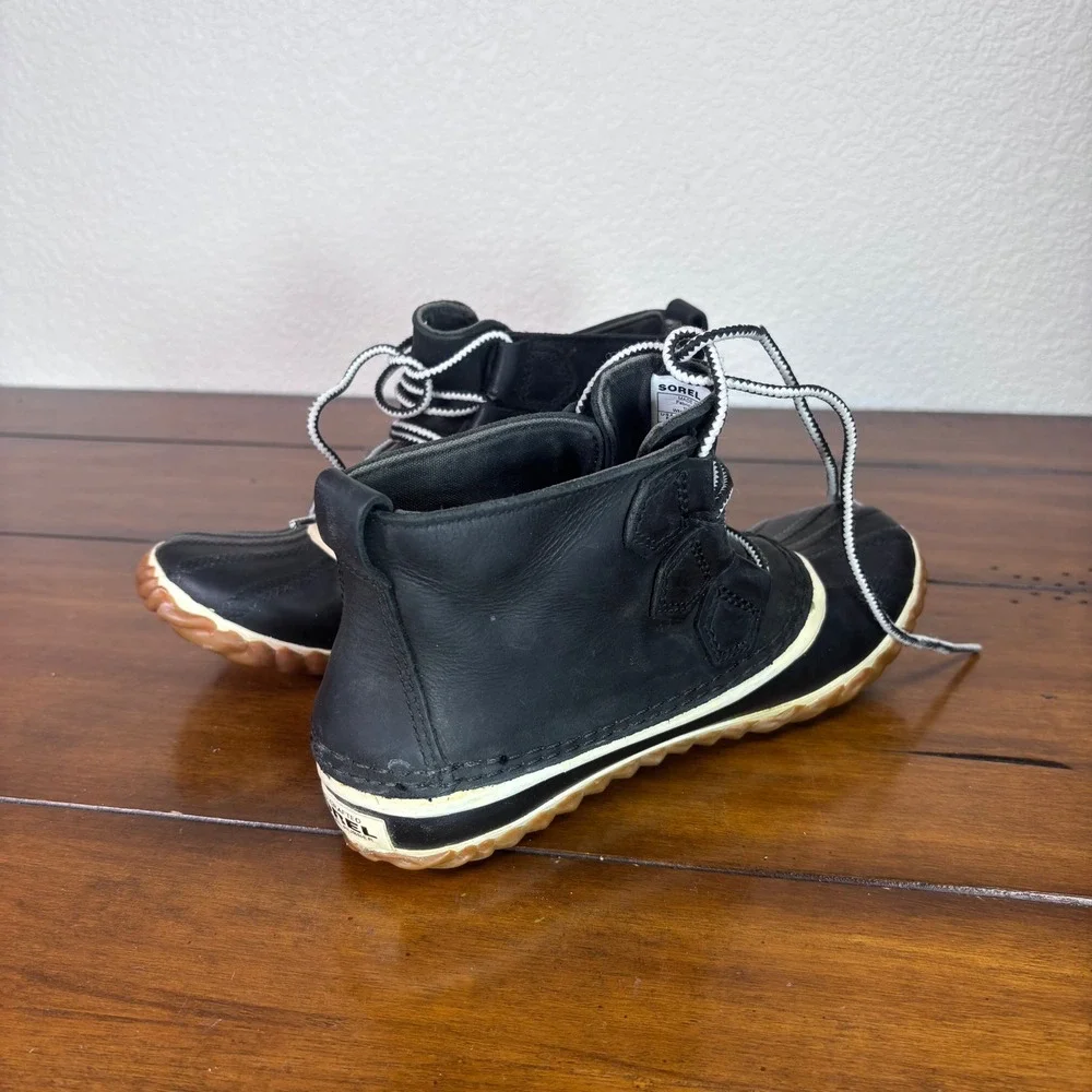 Sorel Out N About Duck Boots Kids 5 Black Leather Waterproof NL2133-011‎ Rain